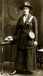 Rose McNamara en uniforme de Cumann na mBan